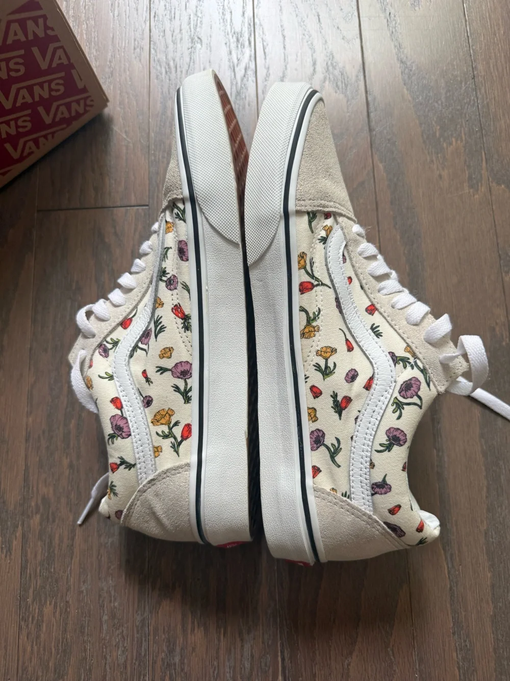 Vans Old Skool Floral Shoes sneakers woman’s size 10.5 cream suede